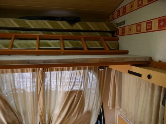                         Kamper Fiat Ducato/Talento specjalny kempingowy 1995, 1,9 D 70 KM - zdjęcie 17
                        