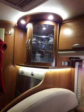                         Mercedes-Benz, PILOTE G703 DG EXPROLATEUR 3,5 T - zdjęcie 2
                        