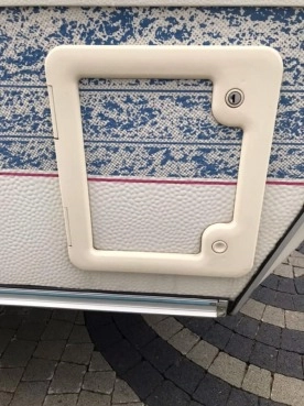                         ADRIA UNICA B 502 LH + przedsionek, WC, zbiornik z wodą, Truma, Trumatic, Leszno - zdjęcie 14
                        