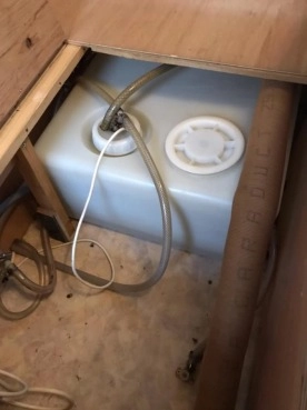                         ADRIA UNICA B 502 LH + przedsionek, WC, zbiornik z wodą, Truma, Trumatic, Leszno - zdjęcie 16
                        