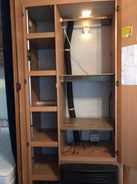                         ADRIA UNICA B 502 LH + przedsionek, WC, zbiornik z wodą, Truma, Trumatic, Leszno - zdjęcie 22
                        