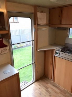                         ADRIA UNICA B 502 LH + przedsionek, WC, zbiornik z wodą, Truma, Trumatic, Leszno - zdjęcie 26
                        