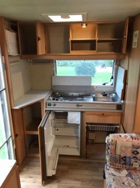                         ADRIA UNICA B 502 LH + przedsionek, WC, zbiornik z wodą, Truma, Trumatic, Leszno - zdjęcie 27
                        