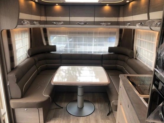                         PRZYCZEPA kempingowa Dethleffs Exclusiv 730 FKR 7o - zdjęcie 10
                        