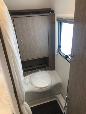                         PRZYCZEPA kempingowa Dethleffs Exclusiv 730 FKR 7o - zdjęcie 5
                        