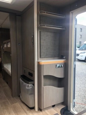                         PRZYCZEPA kempingowa Dethleffs Exclusiv 730 FKR 7o - zdjęcie 9
                        