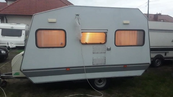                         Przyczepa kempingowa CHATEAU , 4 osobowa, z przedsionkiem, zadbana, sucha. - zdjęcie 14
                        