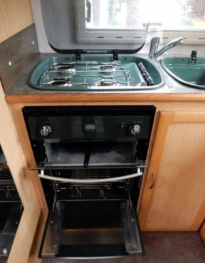                         Elddis Odyssey 2002 rok, nowy model, duży przedsionek z dostawkami, zarejestrowana w PL, czysta, zadbana - zdjęcie 30
                        