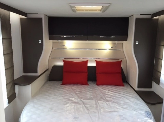                         Camper Challenger FORD dla 5 osób - zdjęcie 4
                        