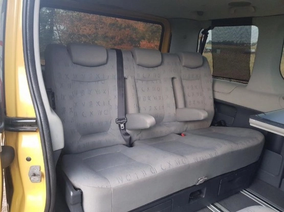                         Trafic Westfalia generation - łóżko, webasto, klima - zdjęcie 4
                        