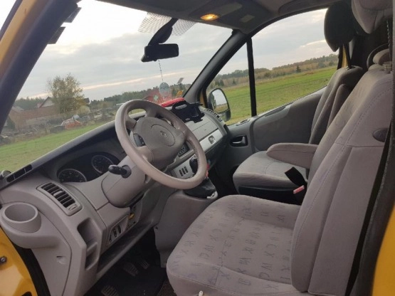                         Trafic Westfalia generation - łóżko, webasto, klima - zdjęcie 8
                        