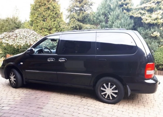                         Kia Carnival z 2006 roku z wykonaną zabudową - zdjęcie 10
                        