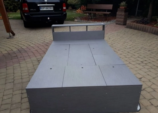                         Kia Carnival z 2006 roku z wykonaną zabudową - zdjęcie 20
                        