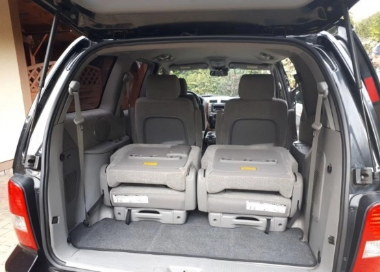                         Kia Carnival z 2006 roku z wykonaną zabudową - zdjęcie 4
                        