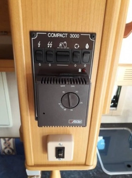                         Przyczepa kempingowa Kabe Brilliant XL - zdjęcie 3
                        