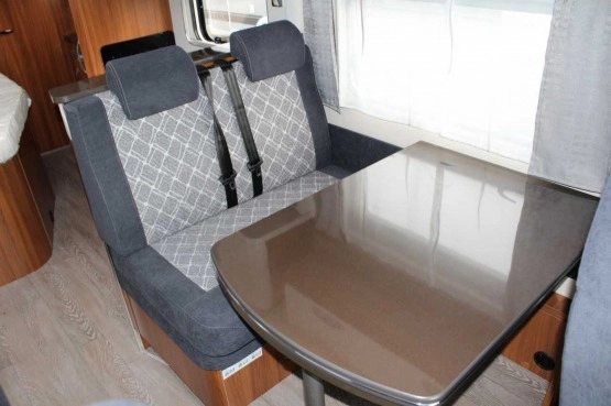                         HOBBY OPTIMA DE LUXE T 75 HF - zdjęcie 14
                        