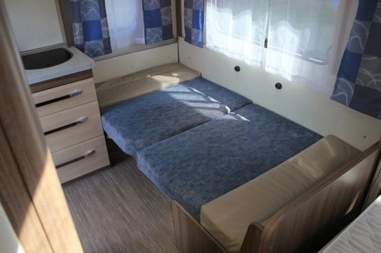                         Wynajmę przyczepę kempingową Hobby Deluxe 400 SFE 2016 rok - zdjęcie 13
                        