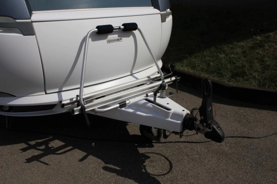                         Wynajmę przyczepę kempingową Hobby Deluxe 400 SFE 2016 rok - zdjęcie 14
                        