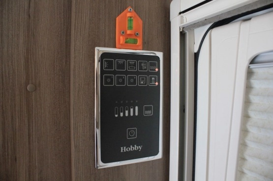                         Wynajmę przyczepę kempingową Hobby Deluxe 400 SFE 2016 rok - zdjęcie 7
                        