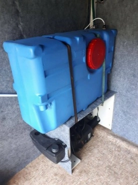                         Fiat Ducato 2004 Specjalny Kempingowy, przystosowany do przewozu motocykli - zdjęcie 3
                        