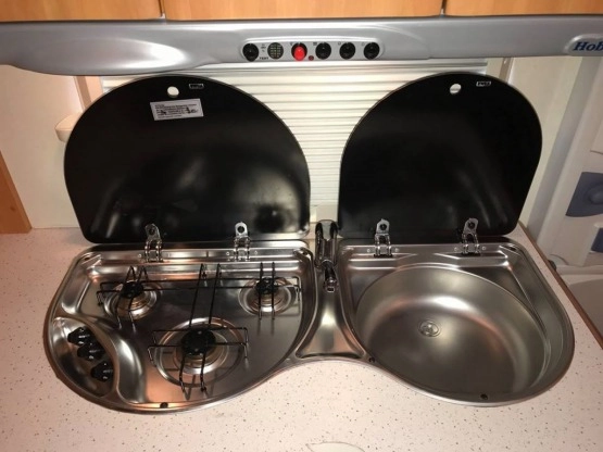                         Polecam Hobby 495 Prestige z MOVEREM, przedsionkiem Isabella Capri Lux z 2006r. - zdjęcie 26
                        