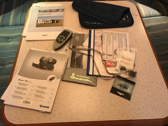                         Polecam Hobby 495 Prestige z MOVEREM, przedsionkiem Isabella Capri Lux z 2006r. - zdjęcie 36
                        