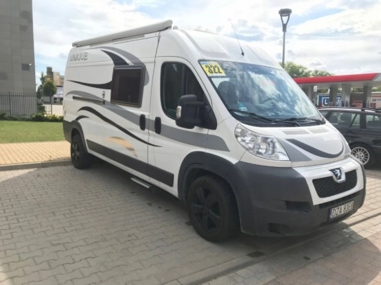                         Peugeot boxer Kamper 3,0 solar, markiza, ZAMIANA - zdjęcie 1
                        