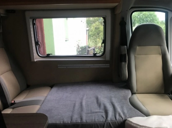                         Peugeot boxer Kamper 3,0 solar, markiza, ZAMIANA - zdjęcie 4
                        