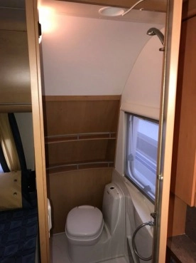                         KNAUS 500 Sudwind Z Markizą I Przedsionkiem - zdjęcie 17
                        