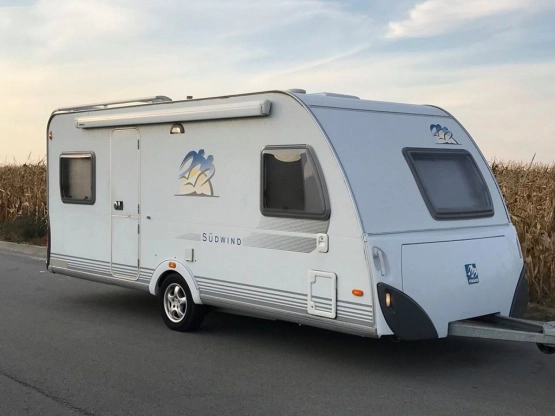                         KNAUS 500 Sudwind Z Markizą I Przedsionkiem - zdjęcie 1
                        