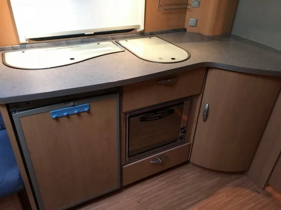                         KNAUS 500 Sudwind Z Markizą I Przedsionkiem - zdjęcie 24
                        