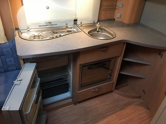                         KNAUS 500 Sudwind Z Markizą I Przedsionkiem - zdjęcie 28
                        