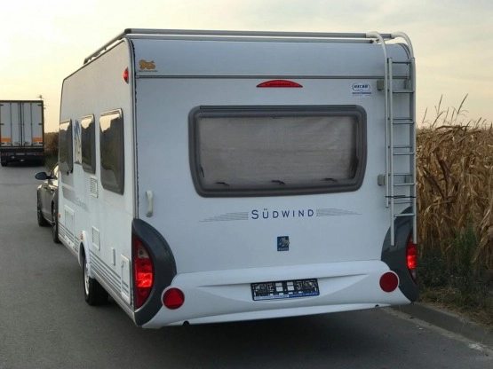                         KNAUS 500 Sudwind Z Markizą I Przedsionkiem - zdjęcie 3
                        