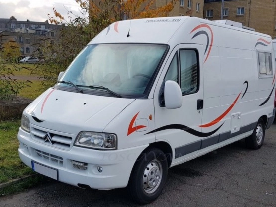                         Wyjątkowy kamperek Złomek Domek – ToscaVAN Z01 Unique One na sprzedaż - zdjęcie 1
                        