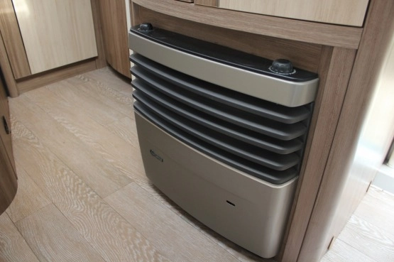                         Wynajmę przyczepę kempingową Hobby Deluxe 460 UFE 2016 rok 1500 kg DMC - zdjęcie 9
                        