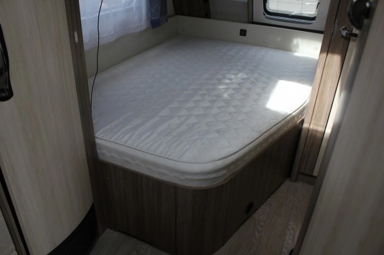                         Wynajmę przyczepę kempingową Hobby Deluxe 460 UFE 2016 rok 1500 kg DMC - zdjęcie 4
                        