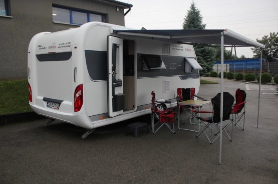                         Wynajmę przyczepę kempingową Hobby Deluxe 490 KMF 2016 rok 1400 kg DMC - zdjęcie 21
                        