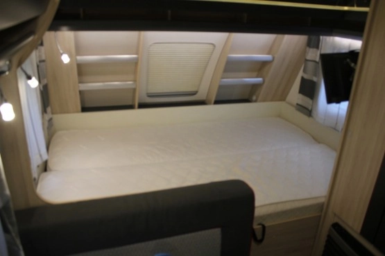                         Wynajmę przyczepę kempingową Hobby Deluxe 490 KMF 2016 rok 1400 kg DMC - zdjęcie 4
                        