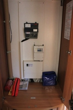                         Wynajmę przyczepę kempingową Hobby OnTour 490 SFF 2016 rok 1500 kg DMC - zdjęcie 12
                        