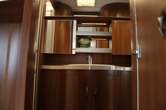                         Wynajmę przyczepę kempingową Hobby Excellent 540 WLU 2016 rok 1500 kg DMC - zdjęcie 9
                        