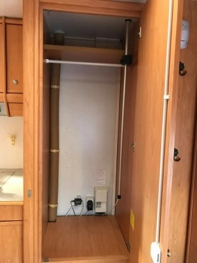                         KNAUS 495 TK SUDWIND z łóżkami piętrowymi, z dużą łazienką i z przedsionkiem - zdjęcie 27
                        