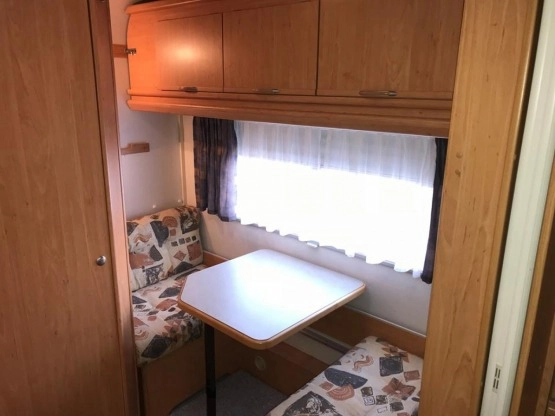                         KNAUS 495 TK SUDWIND z łóżkami piętrowymi, z dużą łazienką i z przedsionkiem - zdjęcie 2
                        