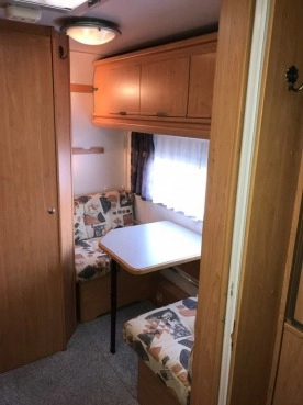                         KNAUS 495 TK SUDWIND z łóżkami piętrowymi, z dużą łazienką i z przedsionkiem - zdjęcie 4
                        