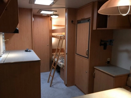                         KNAUS 495 TK SUDWIND z łóżkami piętrowymi, z dużą łazienką i z przedsionkiem - zdjęcie 7
                        