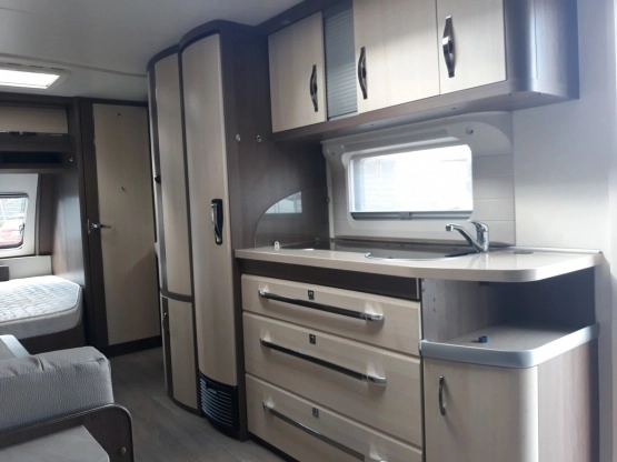                         Wynajmę przyczepę kempingową Hobby Prestige 650 UMFE 2017 rok 1900 kg DMC - zdjęcie 5
                        