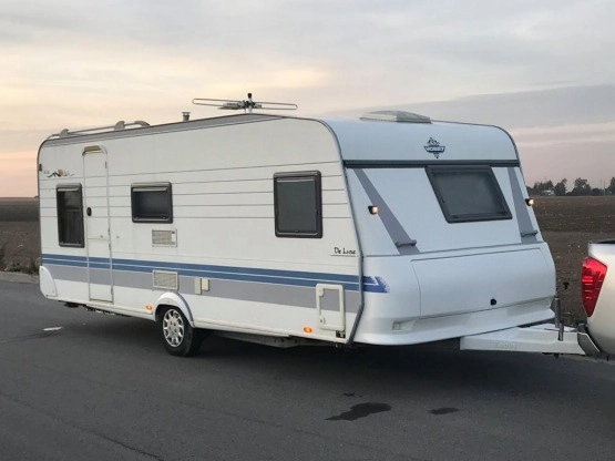                         Hobby 560 KMFE z dużym przedsionkiem i z gwarancją. 2001 r. - zdjęcie 1
                        