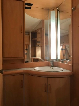                         Hobby 560 KMFE z dużym przedsionkiem i z gwarancją. 2001 r. - zdjęcie 21
                        