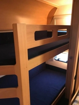                         Hobby 560 KMFE z dużym przedsionkiem i z gwarancją. 2001 r. - zdjęcie 2
                        