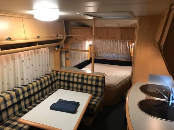                         Hobby 560 KMFE z dużym przedsionkiem i z gwarancją. 2001 r. - zdjęcie 7
                        