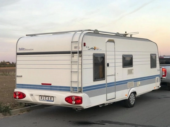                         Hobby 560 KMFE z dużym przedsionkiem i z gwarancją. 2001 r. - zdjęcie 9
                        